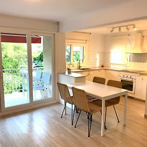 https://be-cool-salou-pool-center.catalonia-hotels.com